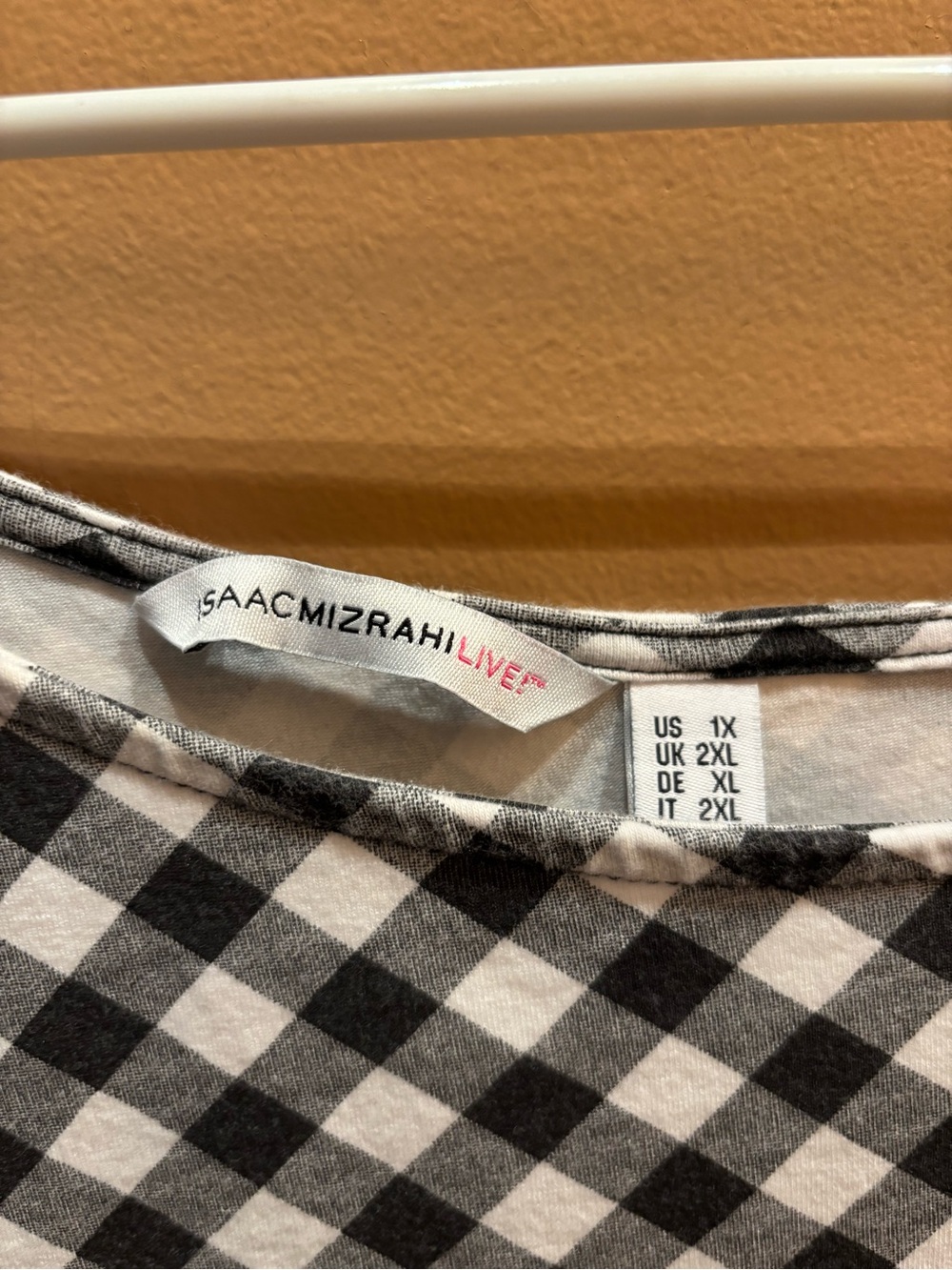 Isaac Mizrahi Live Asymmetrical Top 1X Short Sleeve Knit Black White Che… - Picture 4 of 8